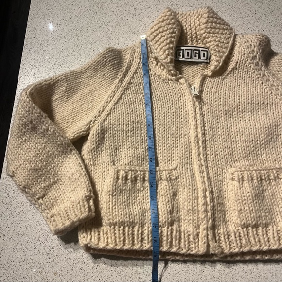 GOGO Hand Knit 100% Wool one size Made in Canada - Picture 12 of 16